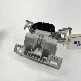 AUDI Q7 2017-2022 FRONT LEFT DRIVER SEAT HEADREST HOLDER BRACKET SUPPORT OE