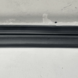 2018-2023 TOYOTA CAMRY FRONT RIGHT SIDE DOOR SEAL RUBBER WEATHERSTRIP OEM