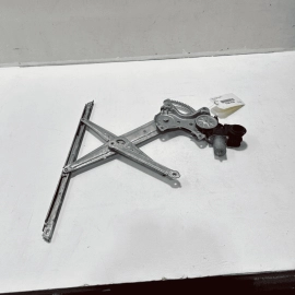 2018-2023 TOYOTA CAMRY FRONT RIGHT PASSENGER DOOR WINDOW REGULATOR W/ MOTOR