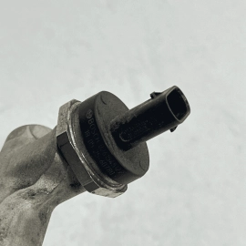 2016-2020 BMW 430i X1 F48 F36 ENGINE HIGH PRESSURE FUEL RAIL & SENSOR OEM