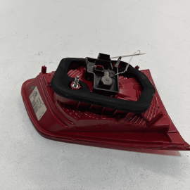 2011 - 2013 VOLKSWAGEN TOUAREG Rear Right Inner Tail Light Lamp Assembly OE