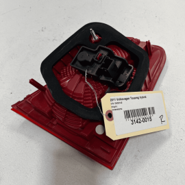 2011 - 2013 VOLKSWAGEN TOUAREG Rear Right Inner Tail Light Lamp Assembly OE
