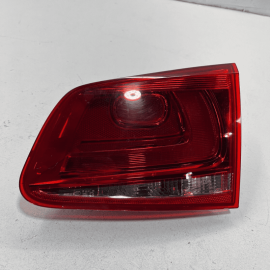 2011 - 2013 VOLKSWAGEN TOUAREG Rear Right Inner Tail Light Lamp Assembly OE