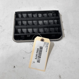 BMW 430xi F36 2017-2020 REAR LEFT OR RIGHT QUARTER AIR DRAFTER PRESSURE VEN