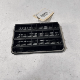 BMW 430xi F36 2017-2020 REAR LEFT OR RIGHT QUARTER AIR DRAFTER PRESSURE VEN