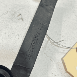 2017-2020 BMW 430xi F32 FRONT PASSENGER SIDE COWL PANEL GRILLE LEAF BRACKET