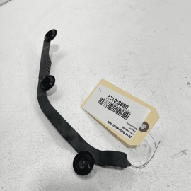 2017-2020 BMW 430xi F32 FRONT DRIVER SIDE COWL PANEL GRILLE LEAF BRACKET OE 2017-2020 BMW 430xi F32 FRONT DRIVER SIDE COWL PANEL GRILLE LEAF BRACKET OE