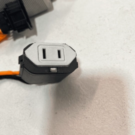 VOLKSWAGEN TOUAREG 2011 - 2017 POWER OUTLET INVERTER 7P6907155D OEM