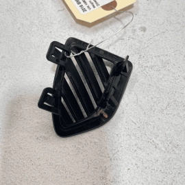 2017-2020 BMW 430xi F32 DASH DRIVER SIDE CORNER AIR VENT GRILL DEFROST TRIM 2017-2020 BMW 430xi F32 DASH DRIVER SIDE CORNER AIR VENT GRILL DEFROST TRIM