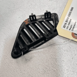 2017-20 BMW 430xi F32 DASH PASSENGER SIDE CORNER AIR VENT GRILL DEFROST TRI 2017-20 BMW 430xi F32 DASH PASSENGER SIDE CORNER AIR VENT GRILL DEFROST TRI