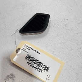 2017-20 BMW 430xi F32 DASH PASSENGER SIDE CORNER AIR VENT GRILL DEFROST TRI 2017-20 BMW 430xi F32 DASH PASSENGER SIDE CORNER AIR VENT GRILL DEFROST TRI