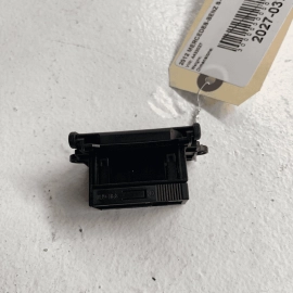 ENGINE DIAGNOSTIC OBD PLUG PORT COVER OEM 2007-2013 MERCEDES S550 W221