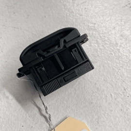 ENGINE DIAGNOSTIC OBD PLUG PORT COVER OEM 2007-2013 MERCEDES S550 W221