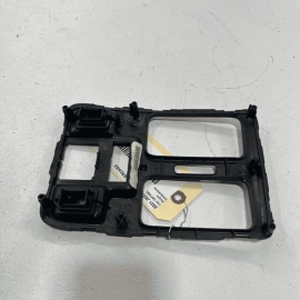 2014-2021 JEEP GRAND CHEROKEE CONSOLE BACK TRIM COVER PANEL RETAINING PLATE