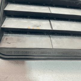 REAR LEFT or RIGHT QUARTER AIR VENT PRESSURE GRILLE 2017-2020 BMW 430i OEM  REAR LEFT or RIGHT QUARTER AIR VENT PRESSURE GRILLE 2017-2020 BMW 430i OEM