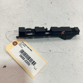 17-20 BMW 430i PASSENGER SIDE RIGHT ROCKER MOLDING SUPPORT LEDGE BRACKET #1 17-20 BMW 430i PASSENGER SIDE RIGHT ROCKER MOLDING SUPPORT LEDGE BRACKET #1