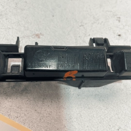 17-20 BMW 430i PASSENGER SIDE RIGHT ROCKER MOLDING SUPPORT LEDGE BRACKET #1 17-20 BMW 430i PASSENGER SIDE RIGHT ROCKER MOLDING SUPPORT LEDGE BRACKET #1