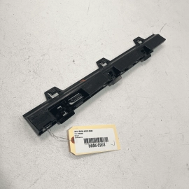2017-20 BMW 430i LEFT DRIVER SIDE ROCKER MOLDING SUPPORT LEDGE BRACKET #2 O 2017-20 BMW 430i LEFT DRIVER SIDE ROCKER MOLDING SUPPORT LEDGE BRACKET #2 O