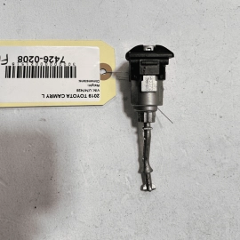 18-23 TOYOTA CAMRY FRONT LEFT DRIVER SIDE DOOR LOCK LATCH CYLINDER OEM
