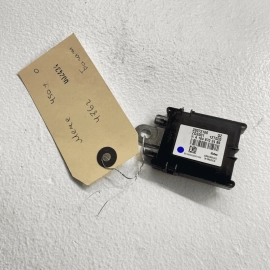 2009-2012 Mercedes X164 GL450 Rear Antenna AMP Amplifier Control Module Uni