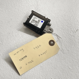 2009-2012 Mercedes X164 GL450 Rear Antenna AMP Amplifier Control Module Uni