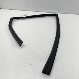2011-21 JEEP GRAND CHEROKEE REAR DRIVER DOOR GLASS RUN WEATHERSTRIP SEAL OE
