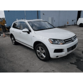 2011-17 VOLKSWAGEN TOUAREG Rear Right Passenger Trunk Hatch Panel Cover Tri 2011-17 VOLKSWAGEN TOUAREG Rear Right Passenger Trunk Hatch Panel Cover Tri