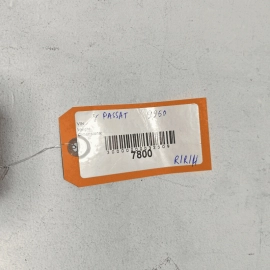 VOLKSWAGEN PASSAT 2012-2019 REAR PASSENGER SIDE LOWER DOOR HINGE OEM MAROON