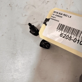 2018-2023 KIA RIO FRONT WINDSHIELD LEFT & RIGHT SIDE WASHER NOZZLE OEM SET  2018-2023 KIA RIO FRONT WINDSHIELD LEFT & RIGHT SIDE WASHER NOZZLE OEM SET