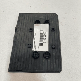 2011 - 2017 VOLKSWAGEN TOUAREG DASHBOARD STORAGE BOX COMPARTMENT PAD MAT OE 2011 - 2017 VOLKSWAGEN TOUAREG DASHBOARD STORAGE BOX COMPARTMENT PAD MAT OE