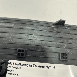 2011 - 2017 VOLKSWAGEN TOUAREG DASHBOARD STORAGE BOX COMPARTMENT PAD MAT OE 2011 - 2017 VOLKSWAGEN TOUAREG DASHBOARD STORAGE BOX COMPARTMENT PAD MAT OE