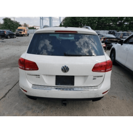 2011-17 VOLKSWAGEN TOUAREG Reverse Rear View Camera Computer Control Module