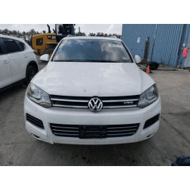 2011-17 VOLKSWAGEN TOUAREG Reverse Rear View Camera Computer Control Module
