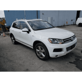 2011-17 VOLKSWAGEN TOUAREG Reverse Rear View Camera Computer Control Module