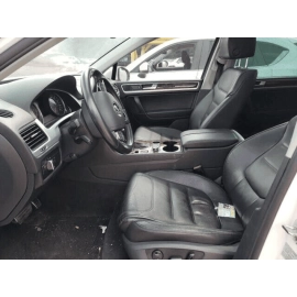 2011-2012 VOLKSWAGEN TOUAREG AUTOMATIC GEAR SHIFTER SELECTOR LEVER & CABLE 