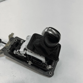 2011-2012 VOLKSWAGEN TOUAREG AUTOMATIC GEAR SHIFTER SELECTOR LEVER & CABLE 