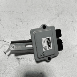 TOYOTA CAMRY 2018-2022 FUEL PUMP COMPUTER CONTROL MODULE UNIT & BRACKET OEM