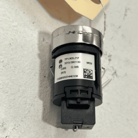 VOLKSWAGEN TOUAREG 2011 - 2017 ENGINE START STOP IGNITION SWITCH BUTTON OEM