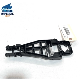 11-21 JEEP GRAND CHEROKEE FRONT OR REAR DRIVER EXTERIOR DOOR HANDLE BRACKET