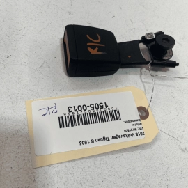 VOLKSWAGEN TIGUAN REAR CENTER BELT SEATBELT BUCKLE 2018-2023 OEM