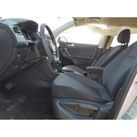 VOLKSWAGEN TIGUAN REAR RIGHT SIDE DOOR WINDOW CORNER FIXED GLASS 2018-2023 