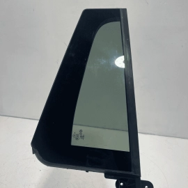 VOLKSWAGEN TIGUAN REAR RIGHT SIDE DOOR WINDOW CORNER FIXED GLASS 2018-2023 