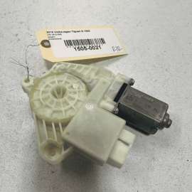 VW TIGUAN Right Rear Engine Power Window 2012-2018 OEM