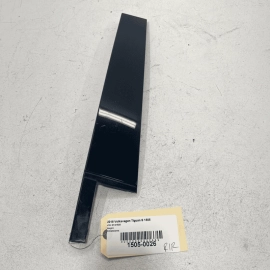 VOLKSWAGEN TIGUAN REAR RIGHT SIDE DOOR WINDOW APPLIQUE MOLDING 2018-2023 OE