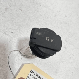 VW TOUAREG TIGUAN  2011-2014 12 V POWER OUTLET SOCKET OEM