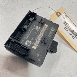 VW TOUAREG 2011-2013 FRONT RIGHT PASSENGER SIDE DOOR COMPUTER CONTROL MODUL