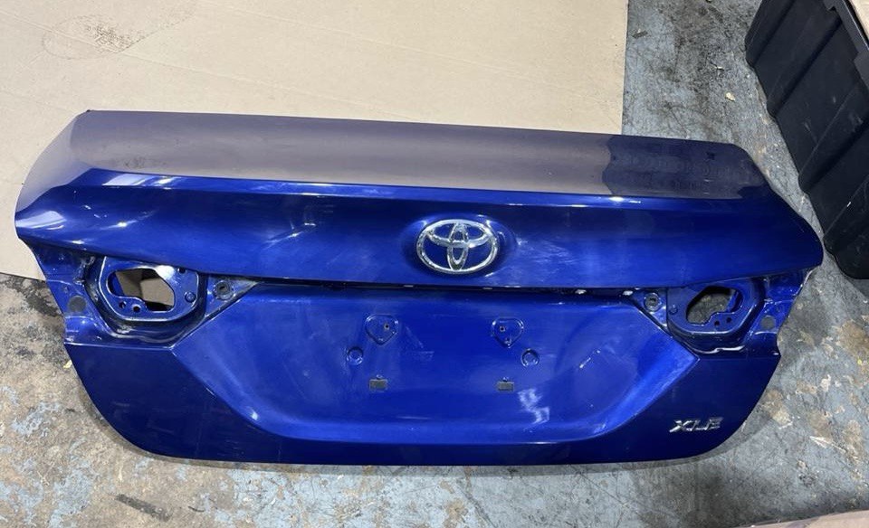 2018 Toyota Camry XLE Trunk Lid with Hinges Blue OEM