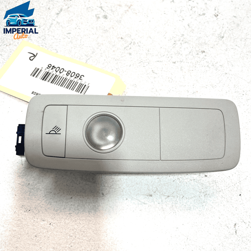 2012 - 2014 VW TOUAREG Rear Passenger Side Overhead Dome Reading Light Lamp