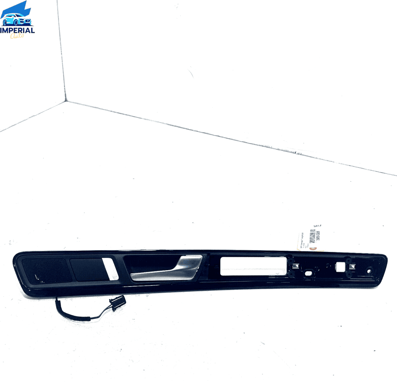 VW Touareg Front Right Door Inner Cover w/ Handle 2011-2013 OEM