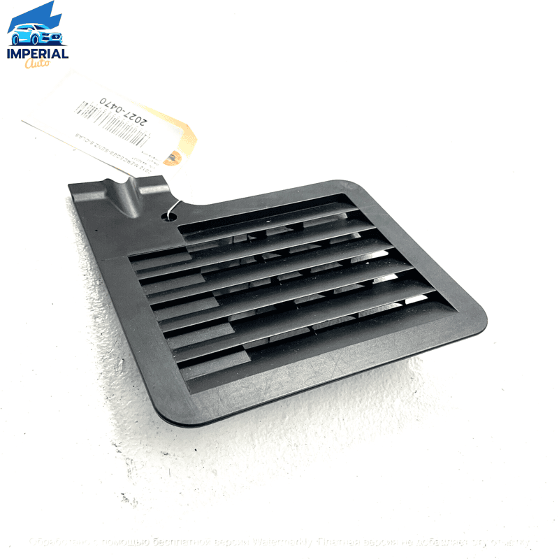 REAR PASSNEGER SIDE LOWER AC HEATER VENT TRIM OEM 2007-2013 MERCEDES S550 W